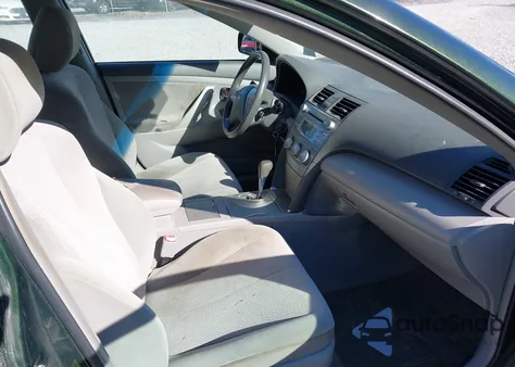 2011 Toyota Camry Le z USA, uszkodzony, nr VIN 4T1BF3EK3BU644831